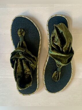 Olive Velvet Women's Sandals